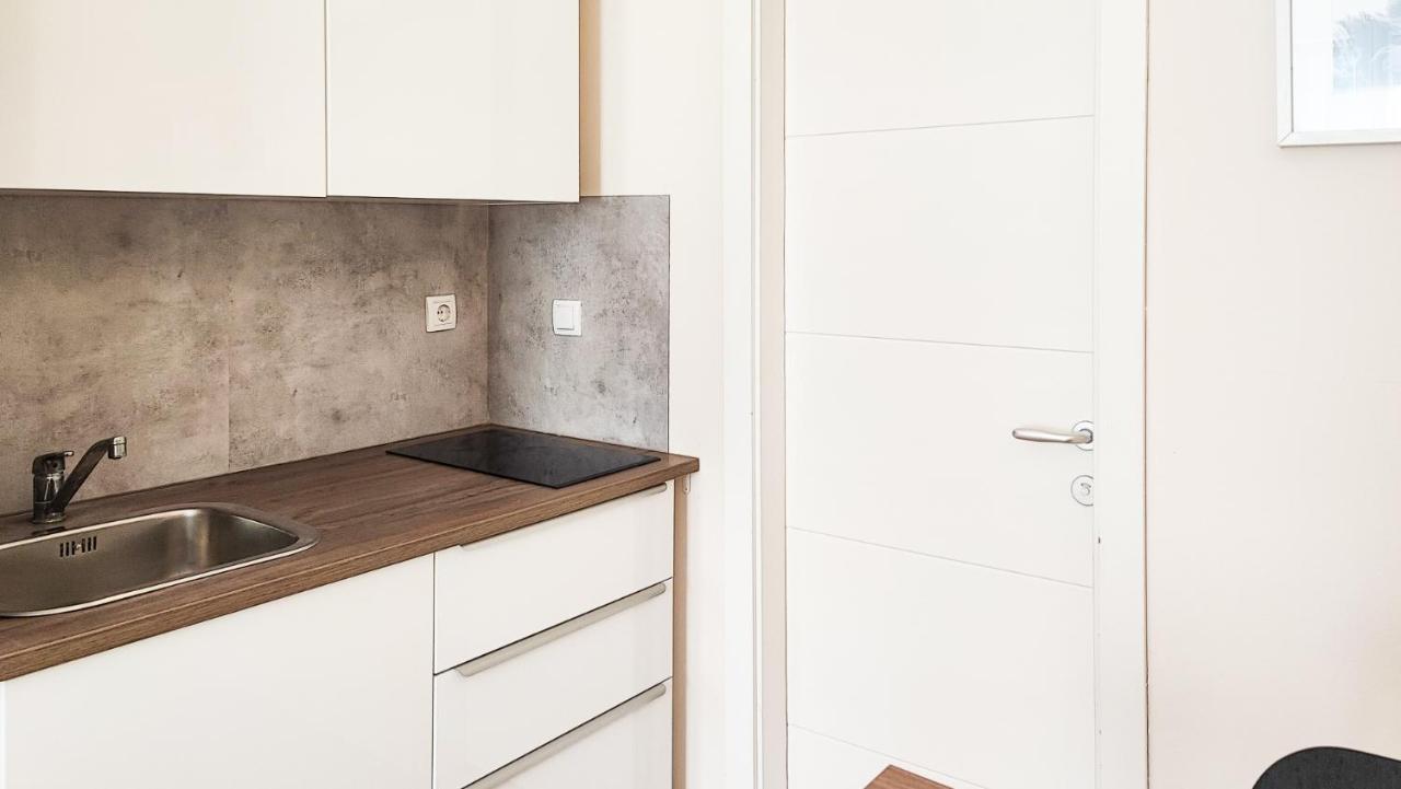 Filinhome Papa Studio 1 Novi Sad Exteriör bild
