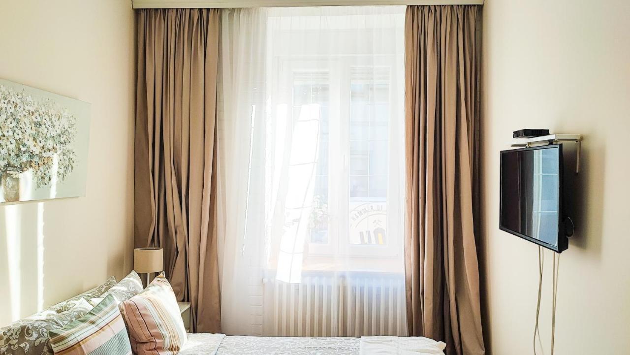 Filinhome Papa Studio 1 Novi Sad Exteriör bild