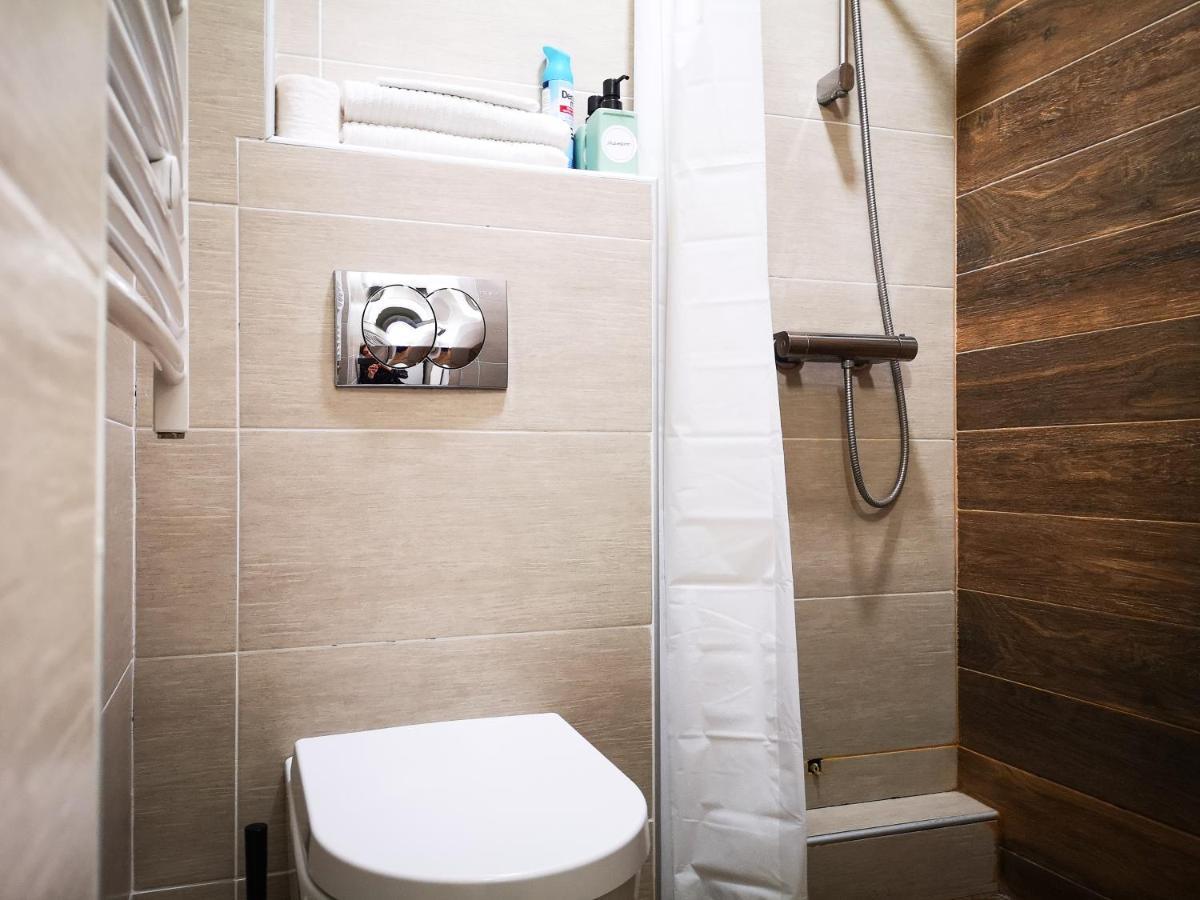Filinhome Papa Studio 1 Novi Sad Exteriör bild